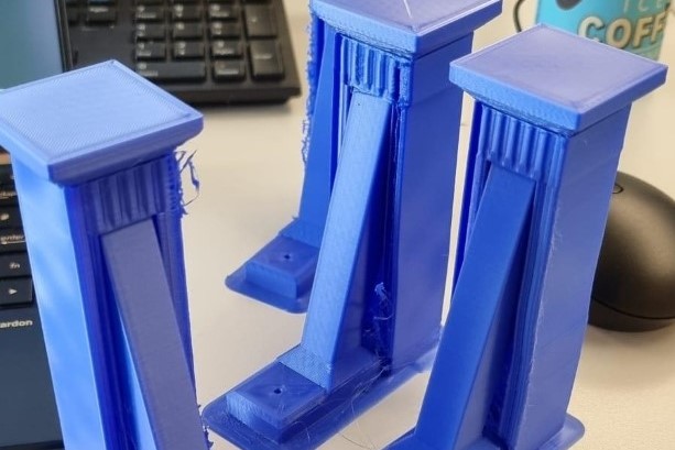 The first set of 3D printed legs